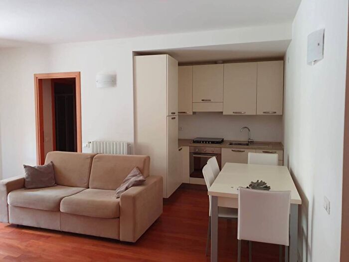 Appartamento monolocale in affitto in Via Trieste, Centro, Montichiari