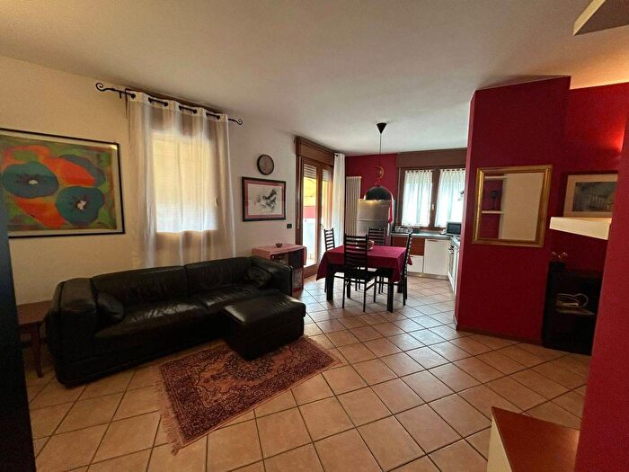 Appartamento trilocale in affitto in Via Cimone, Santa Bertilla Mercato Nuovo, Vicenza