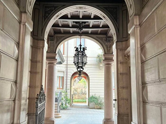 Appartamento quadrilocale in affitto in Via Lorenzo Mascheroni, Pagano, Milano