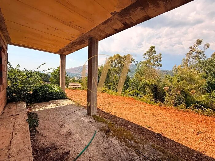 Casa con 12 locali in vendita in Via Villanuova, Caiazzo