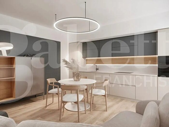 Appartamento bilocale in vendita in Piazza della Resistenza, Bologna