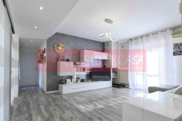 Appartamento trilocale in vendita in Via Marconi, Seriate