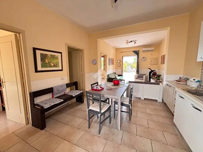 Casa trilocale in vendita in Viale Delfino, Melendugno