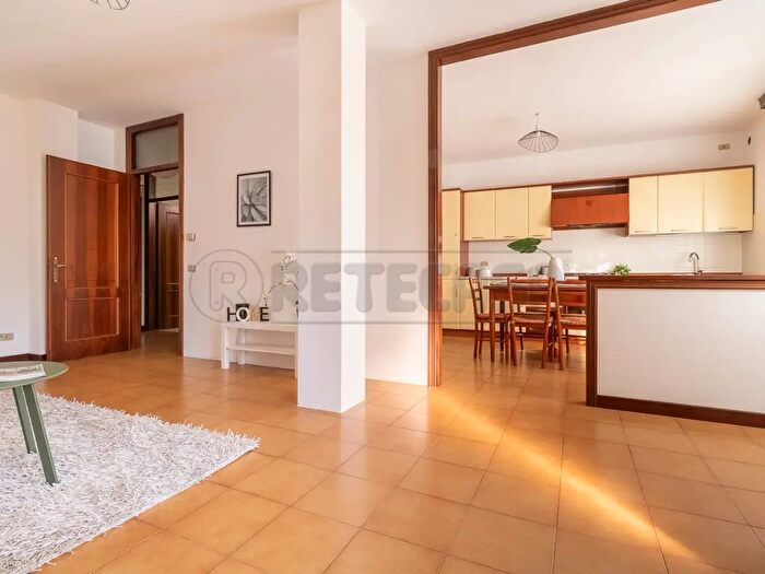 Appartamento in vendita in Via Monsignore Belluzzo, Carmignano Di Brenta