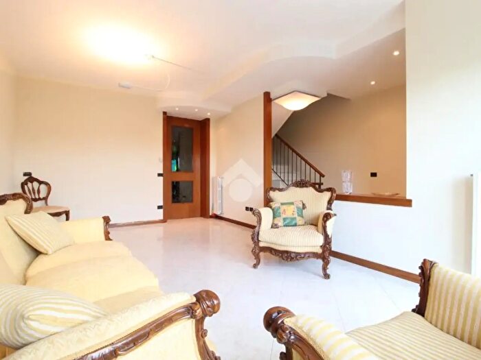 Casa con 6 locali in vendita in Via Brigola, La Spezia