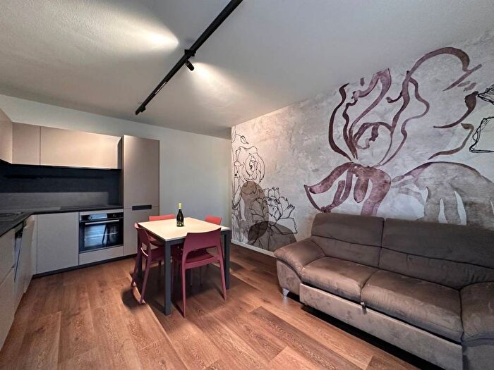 Appartamento trilocale in affitto in Via Caravaggio snc, Centro, Sirmione