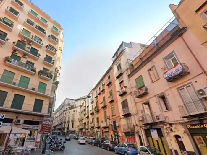 Appartamento bilocale in affitto in Calata Trinita Maggiore, Napoli