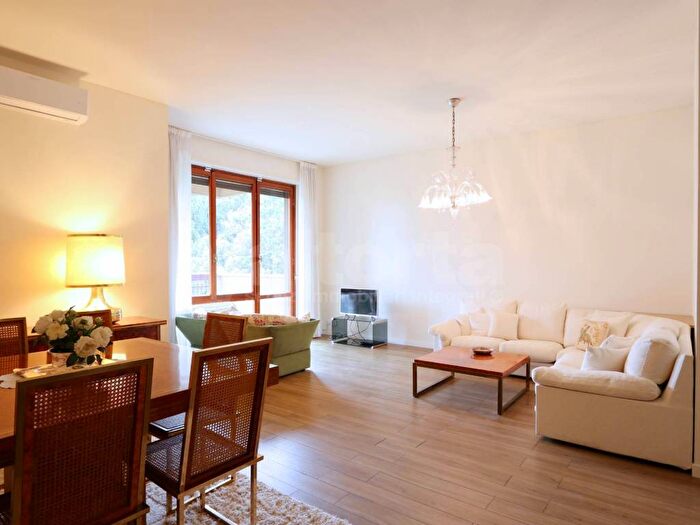 Appartamento trilocale in affitto in via Paganini, Cazzaniga Ospedale, Monza