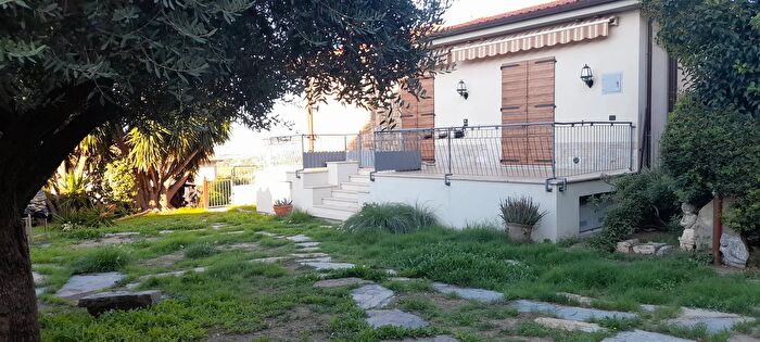 Casa con 6 locali in affitto in Magliano in Toscana, Magliano In Toscana