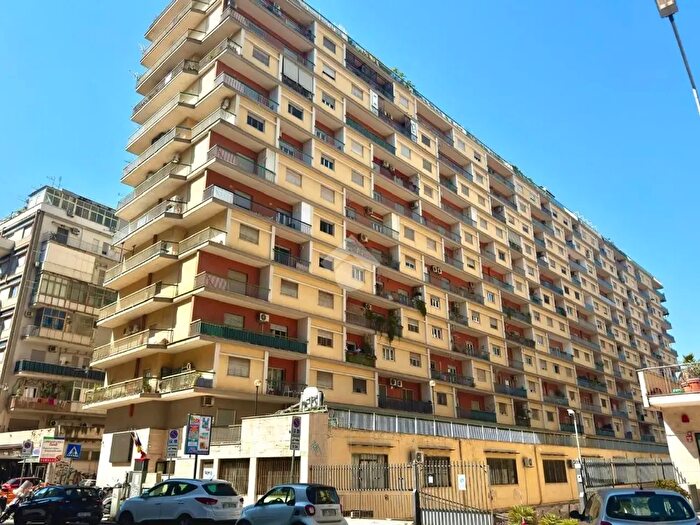 Appartamento quadrilocale in vendita in Via Aquileia, Palermo