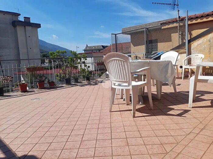 Appartamento trilocale in vendita in Via Francesco Solimena, Nocera Inferiore