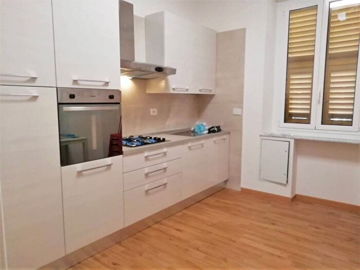 Appartamento trilocale in affitto in Via Giovanni Torti, San Fruttuoso, Genova