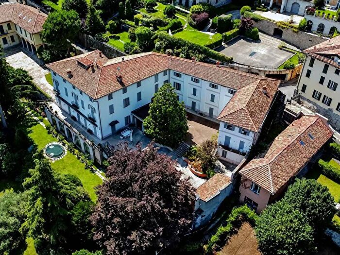 Appartamento bilocale in affitto in Centro, Erba