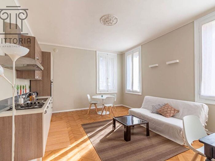 Appartamento trilocale in affitto in Viale Dante Alighieri, Monte Berico, Vicenza