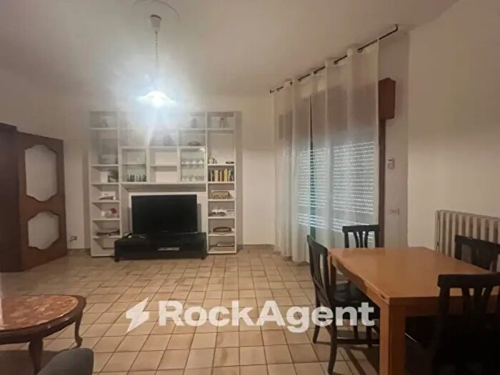 Appartamento con 5 locali in vendita in Via Casale Cerrate, Lecce