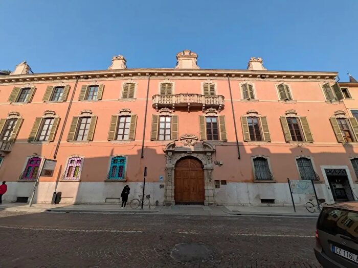 Appartamento bilocale in vendita in Corso Cavour, Verona