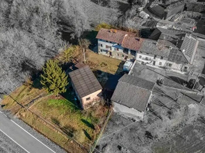 Casa con 6 locali in vendita in Località San Defendente, Frinco