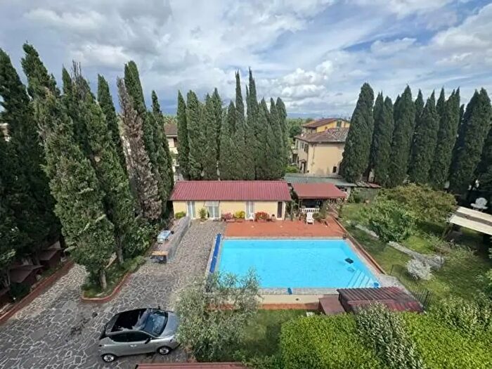 Casa con 7 locali in vendita in Ugnano, Firenze