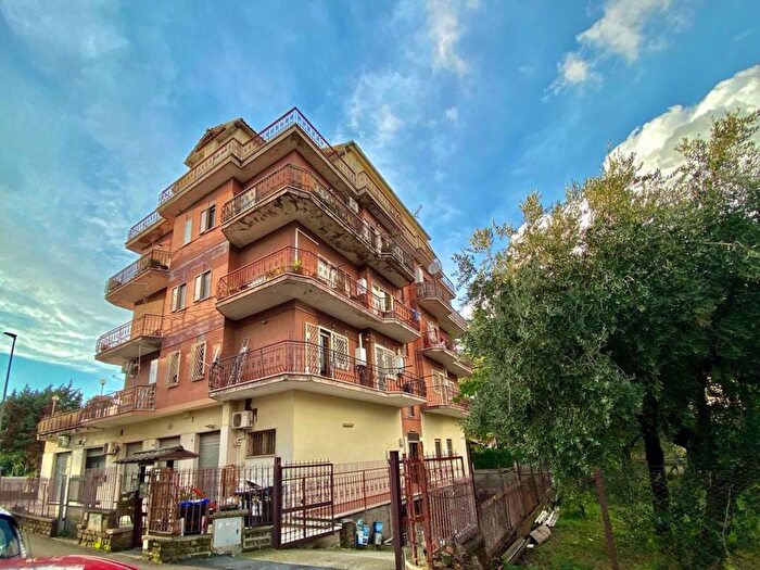 Appartamento bilocale in affitto in Via Cenadi, Roma