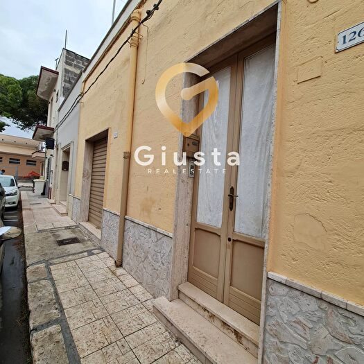 Casa trilocale in vendita in Via Caduti in Guerra, Latiano