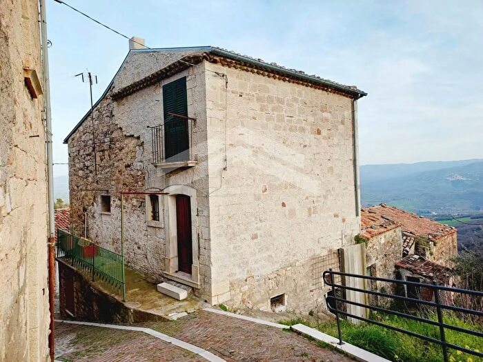 Appartamento trilocale in vendita in Castelbottaccio