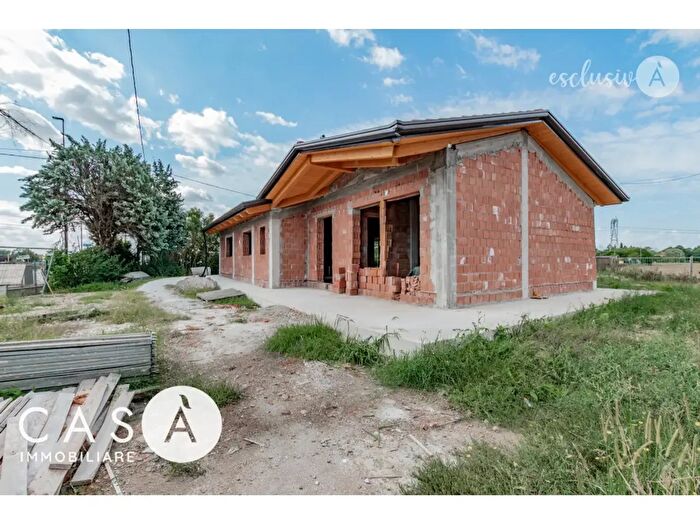 Casa con 5 locali in vendita in Via Dismano, Ravenna