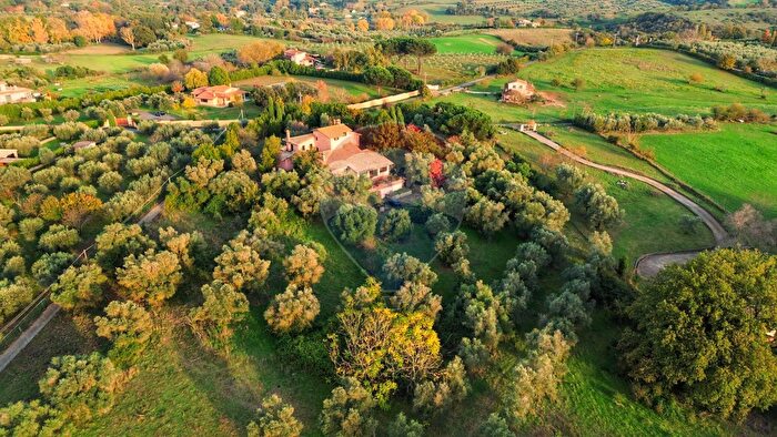 Casa con 11 locali in vendita in Strada delle Boccette, Campagnano Di Roma