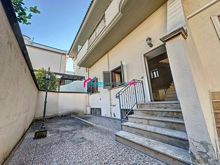 Casa quadrilocale in vendita in Via Saccaccio Nola Napoli, Nola