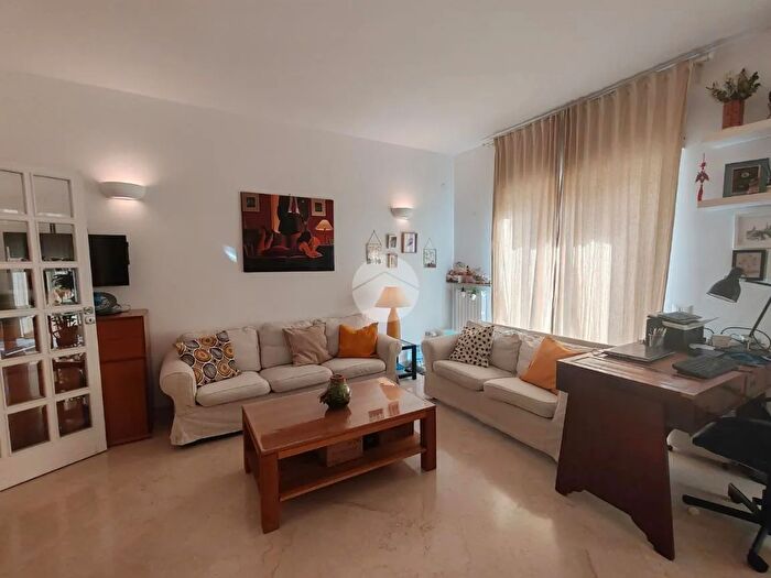 Appartamento quadrilocale in vendita in Via Gabriele Jannelli, Napoli