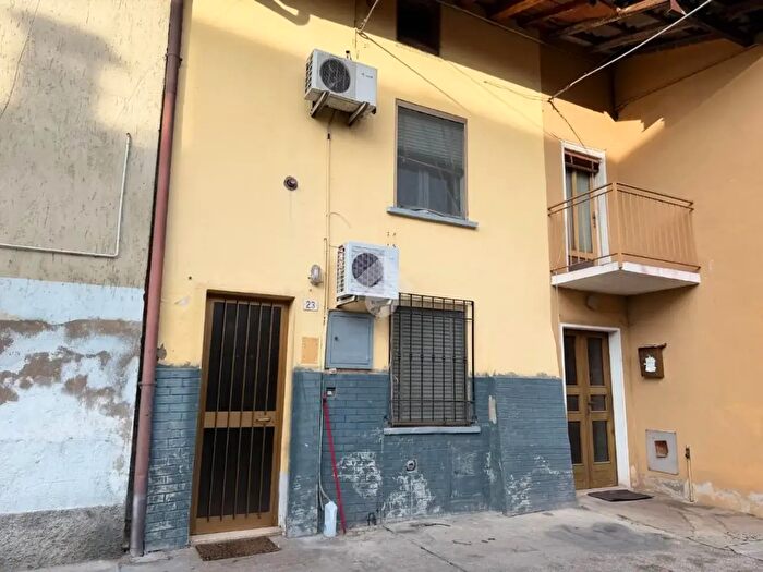 Case in Vendita e in Affitto - 2