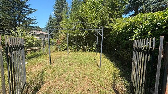 Appartamento trilocale in vendita in Arcinazzo Romano, Arcinazzo Romano