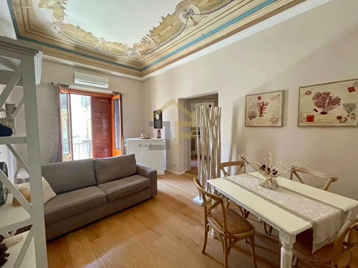 Appartamento con 5 locali in vendita in Via Cascio, Castellammare Del Golfo