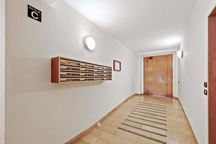 Appartamento monolocale in affitto in Via Isaac Newton b, Milano