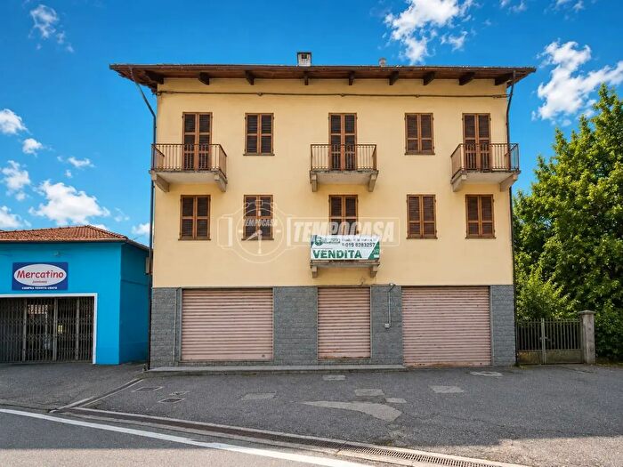 Casa con 5 locali in vendita in Frazione Ponzone, Valdilana
