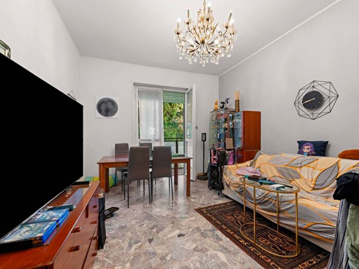 Appartamento trilocale in affitto in Via Illirico, Città Studi, Milano