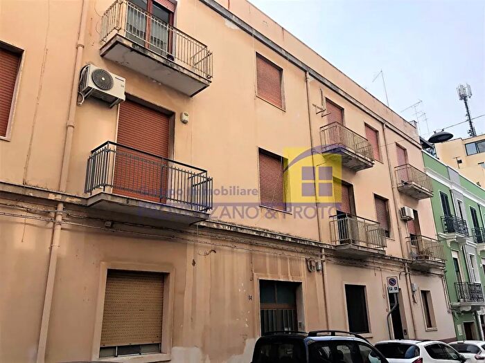 Appartamento quadrilocale in vendita in Via Gallipoli, Brindisi