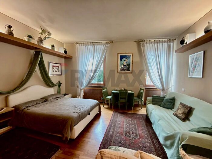 Appartamento monolocale in vendita in Piazza della Consolazione, Roma