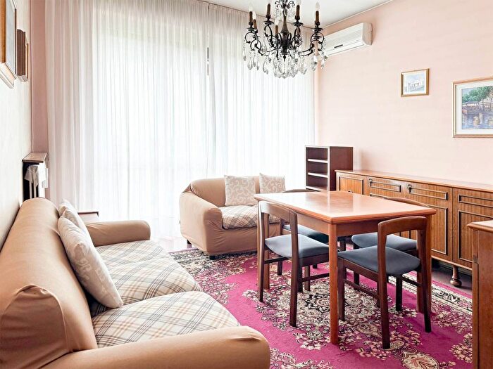 Appartamento trilocale in affitto in Via Guglielmo Marconi, Centro, Samarate