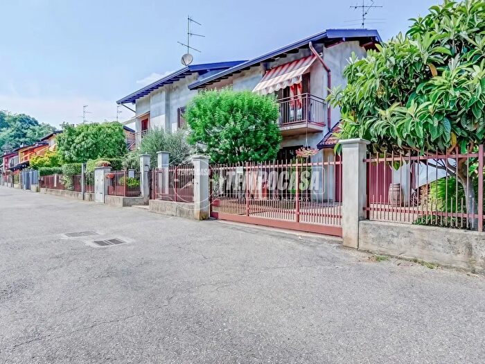 Casa trilocale in vendita in Via Antonio Gramsci, Casale Litta