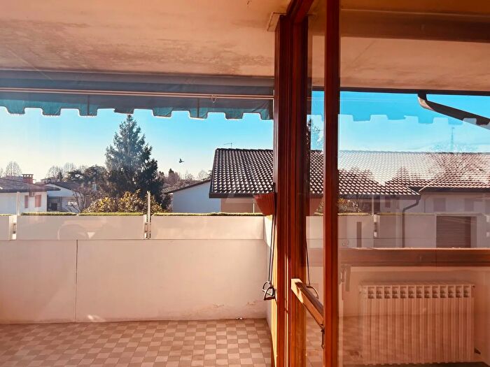 Appartamento quadrilocale in vendita in Via Monfenera, Castelfranco Veneto