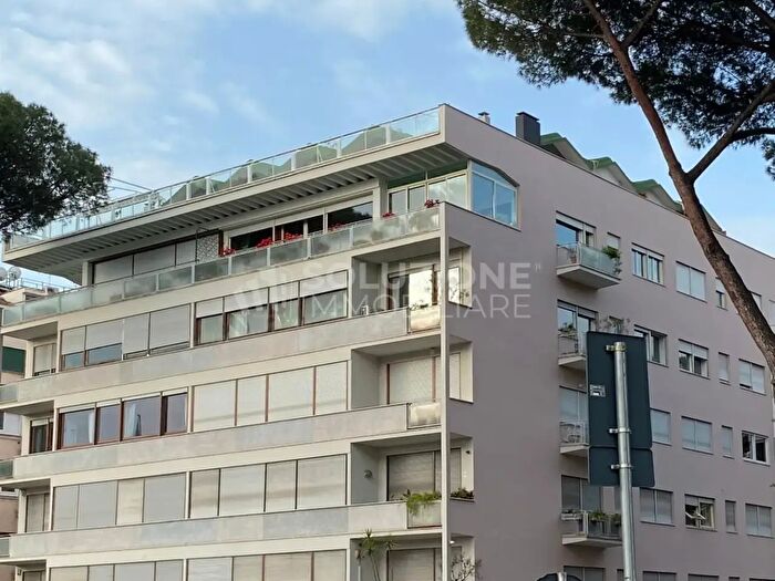 Appartamento trilocale in vendita in Via Guglielmo Longo, Bergamo