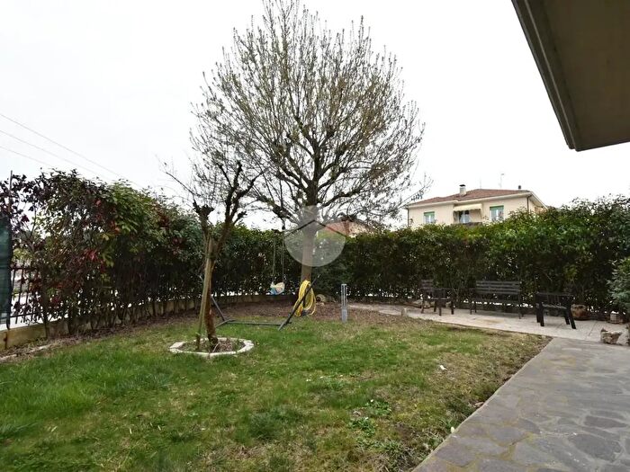 Appartamento trilocale in vendita in Via Daniele Felici, Santarcangelo Di Romagna