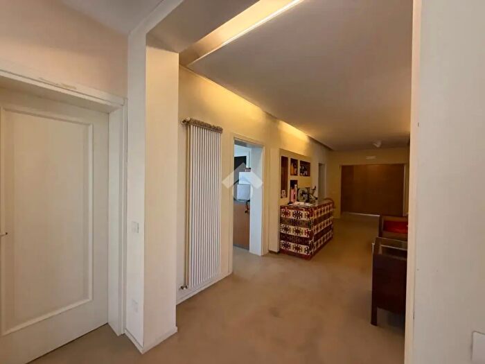 Appartamento con 10 locali in vendita in Via Paolotti, Padova