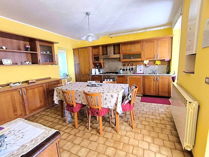 Appartamento trilocale in vendita in Galbiate