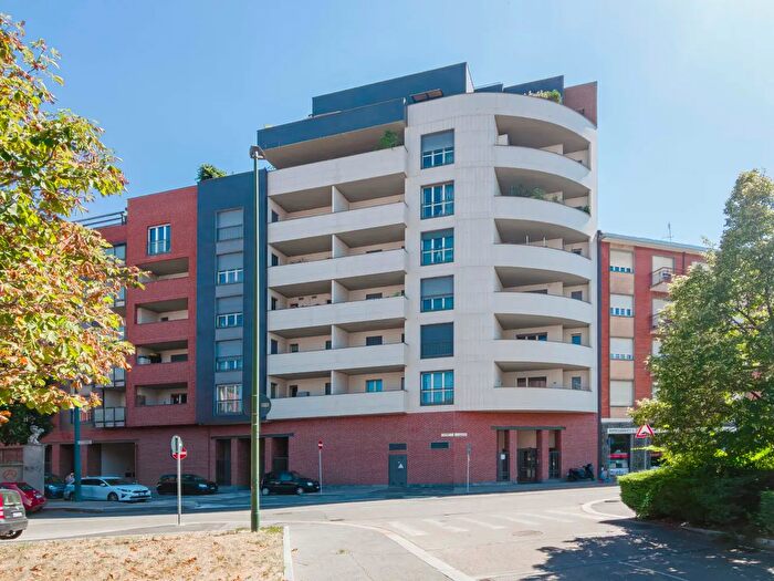 Appartamento quadrilocale in vendita in Largo San Paolo, Torino