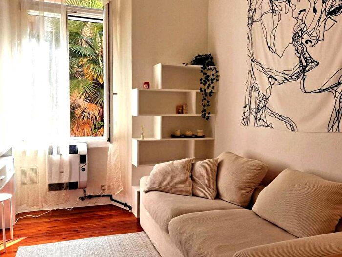 Appartamento monolocale in affitto in Via Orti, Quadronno Crocetta, Milano