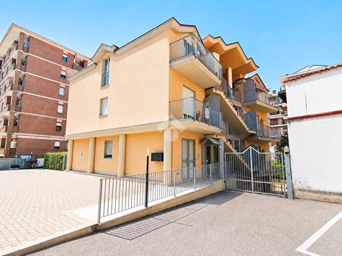 Appartamento bilocale in affitto in Via Giachino Traversa, Centro, Bra