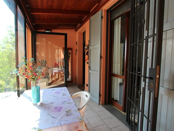 Appartamento trilocale in vendita in Via E Carnevali, Valsamoggia