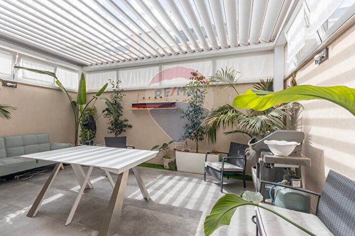 Casa con 7 locali in vendita in Via Giovanni Falcone, Vittoria