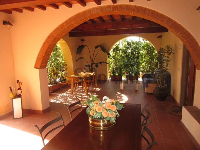 Appartamento trilocale in affitto in Firenze